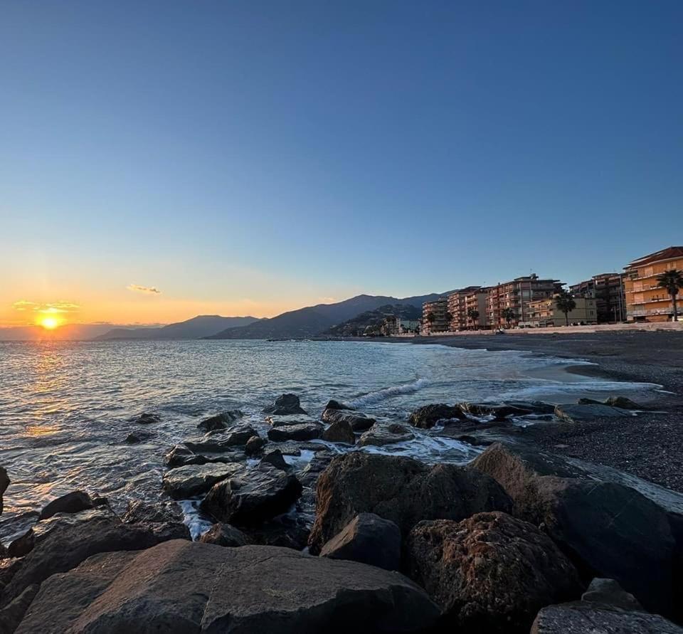 Da Dharma Apartment Ventimiglia Exterior photo